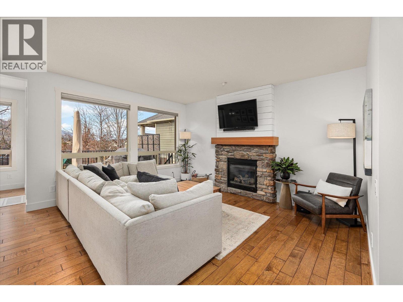  5777 Mountainside Drive, Kelowna