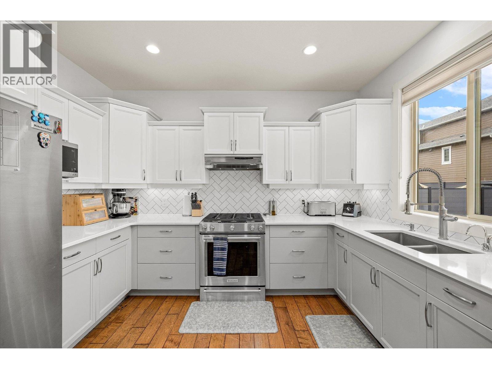  5777 Mountainside Drive, Kelowna