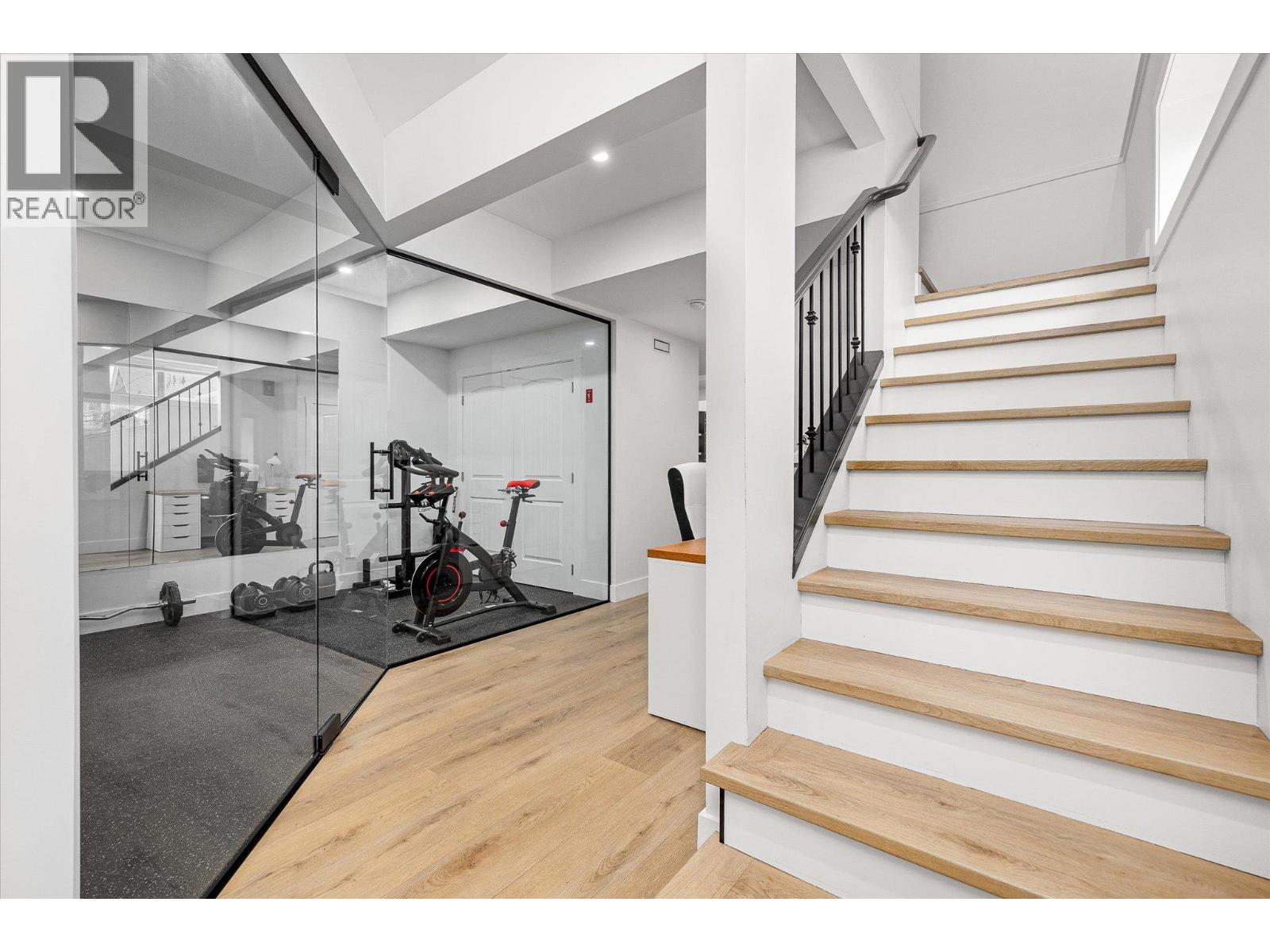  5777 Mountainside Drive, Kelowna