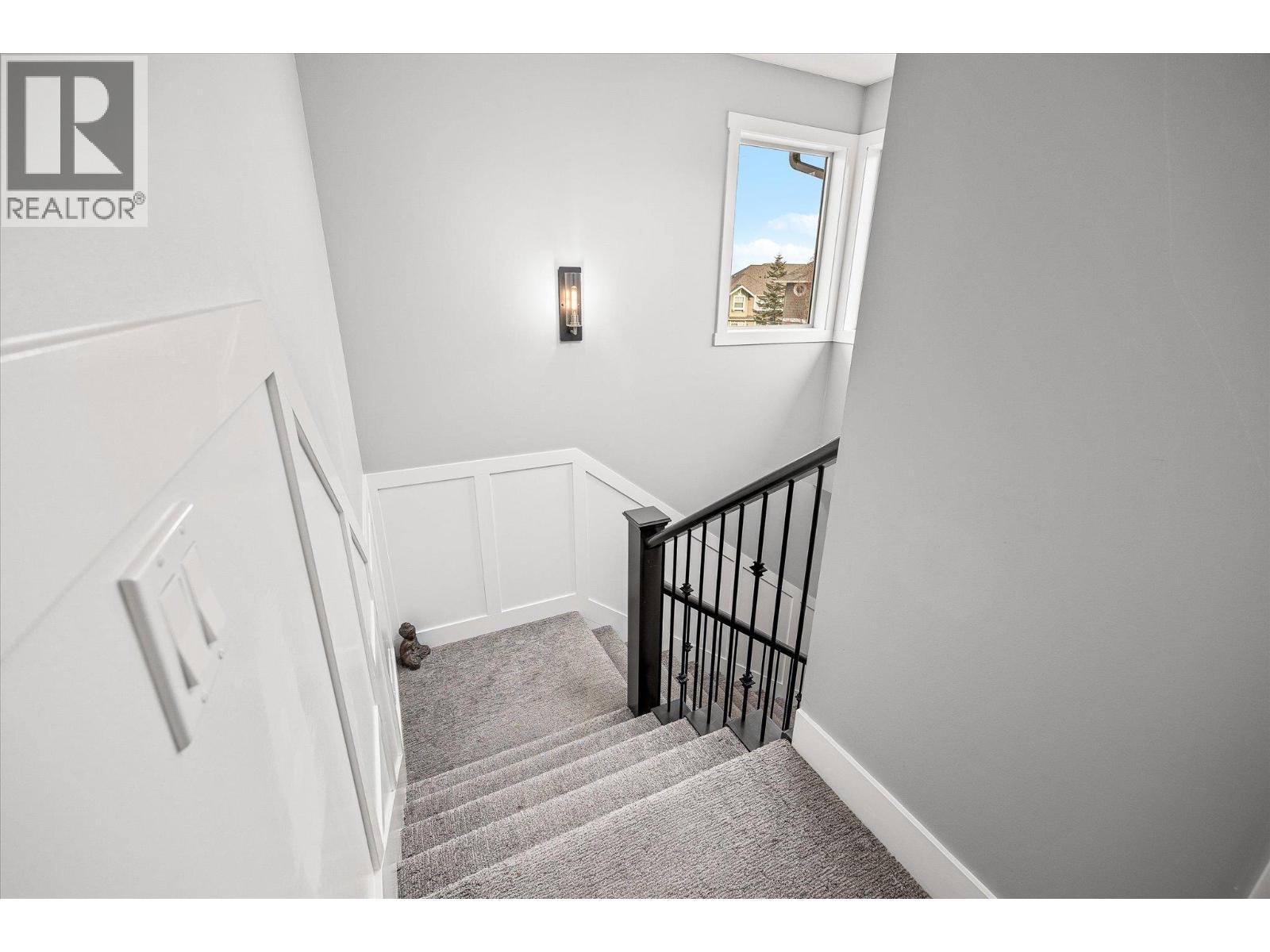  5777 Mountainside Drive, Kelowna