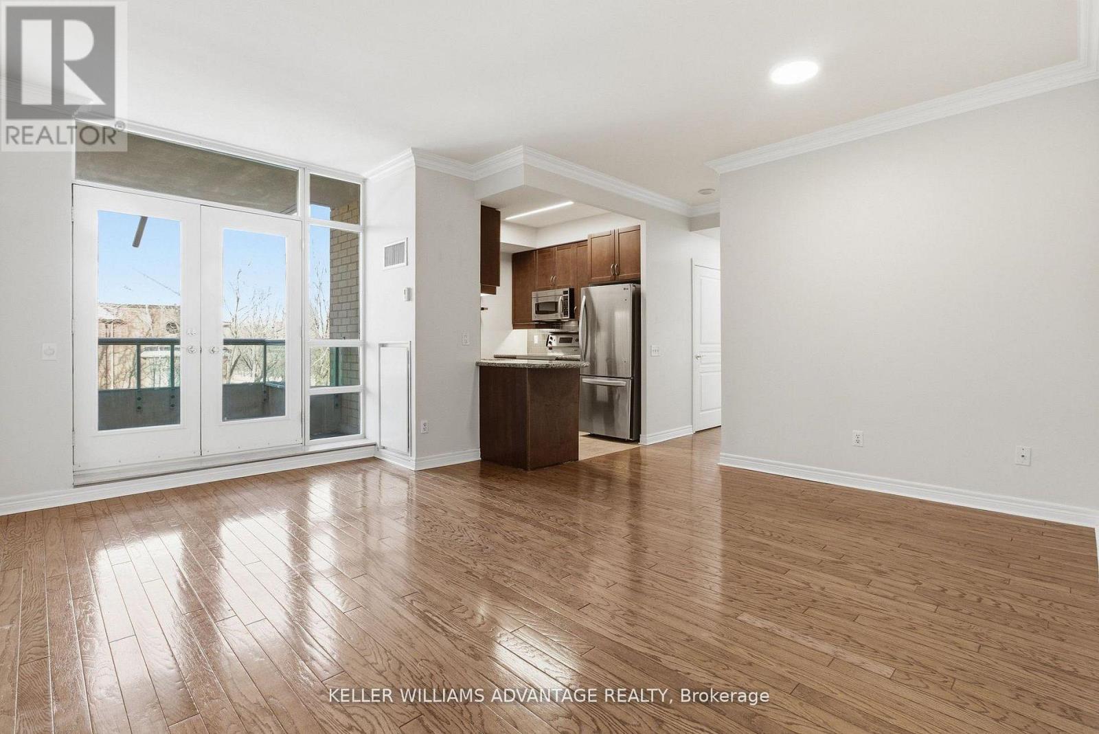 305 - 9 BOARDWALK DRIVE - Photo 4 of 29, Toronto (The Beaches), Ontario