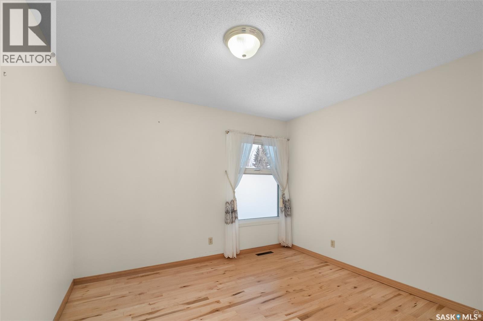 Single Family House Bungalow for Sale in  Cowan DRIVE Prince Albert 