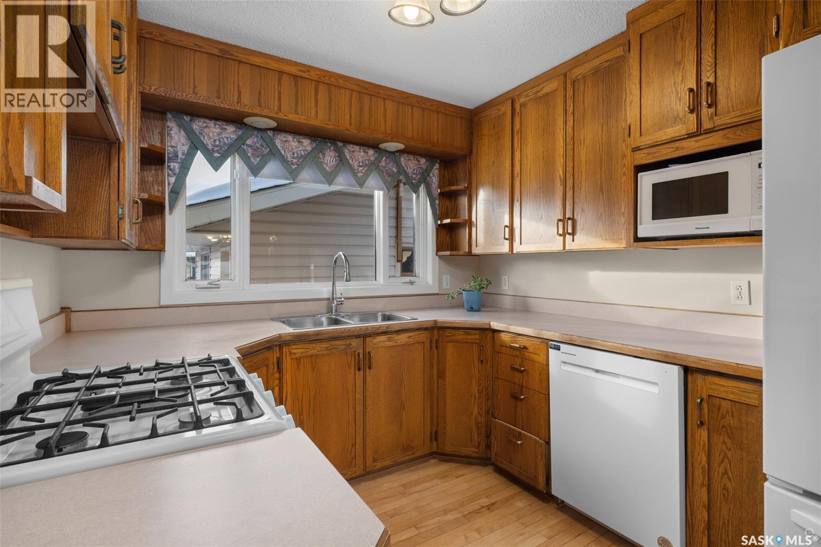 Single Family House Bungalow for Sale in  Cowan DRIVE Prince Albert 