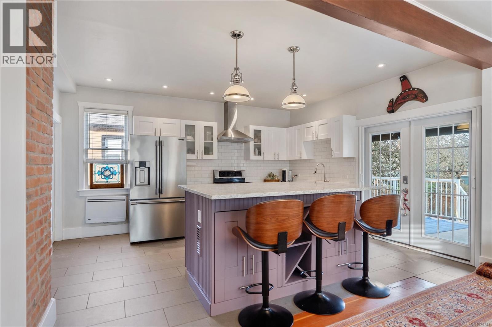  1909 Duchess Street, Victoria