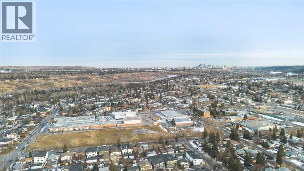 Single Family House for Sale in   Street NW Bowness Calgary 