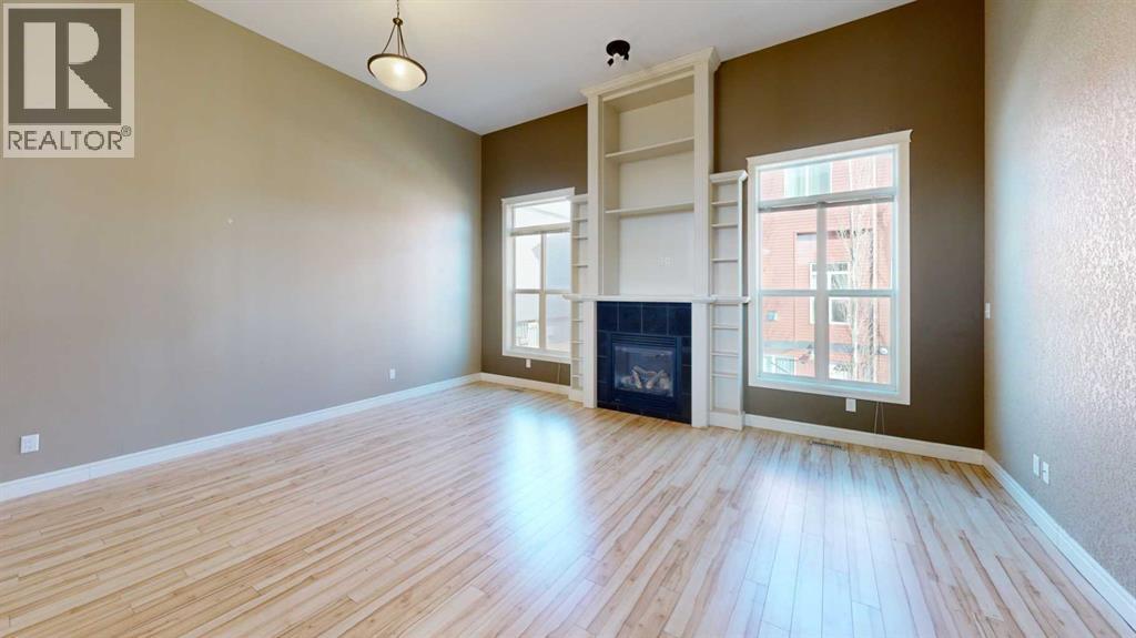 Single Family House for Sale in  Mt Sundance Manor W Sunridge Lethbridge 