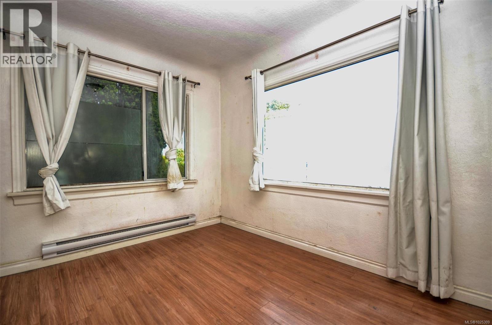 1237 Hillside Ave, Victoria