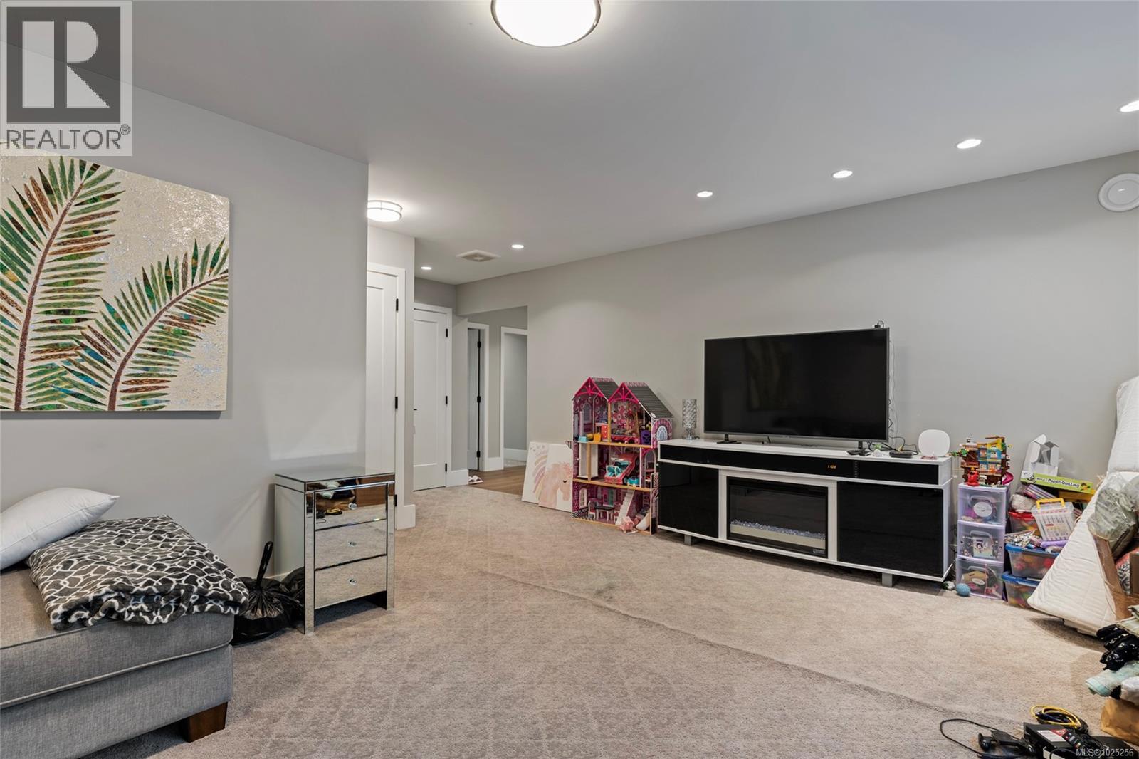  25 Tuzo Court, View Royal