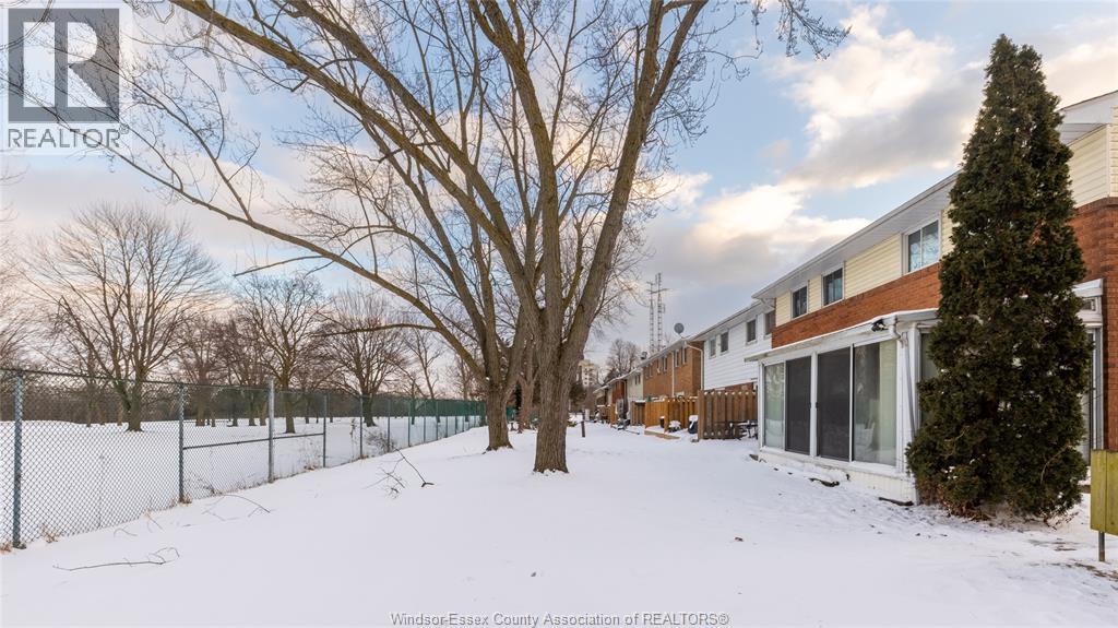 2920 Meadowbrook Lane Unit 1 photo 2