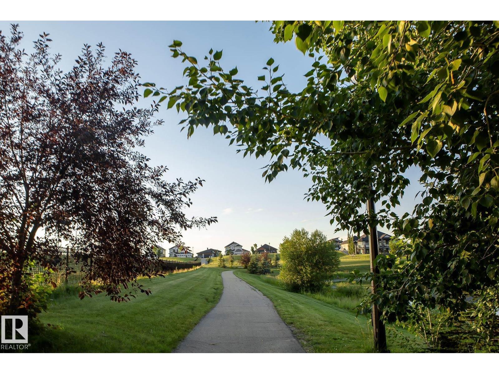 1077 GENESIS LAKE BV, Stony Plain