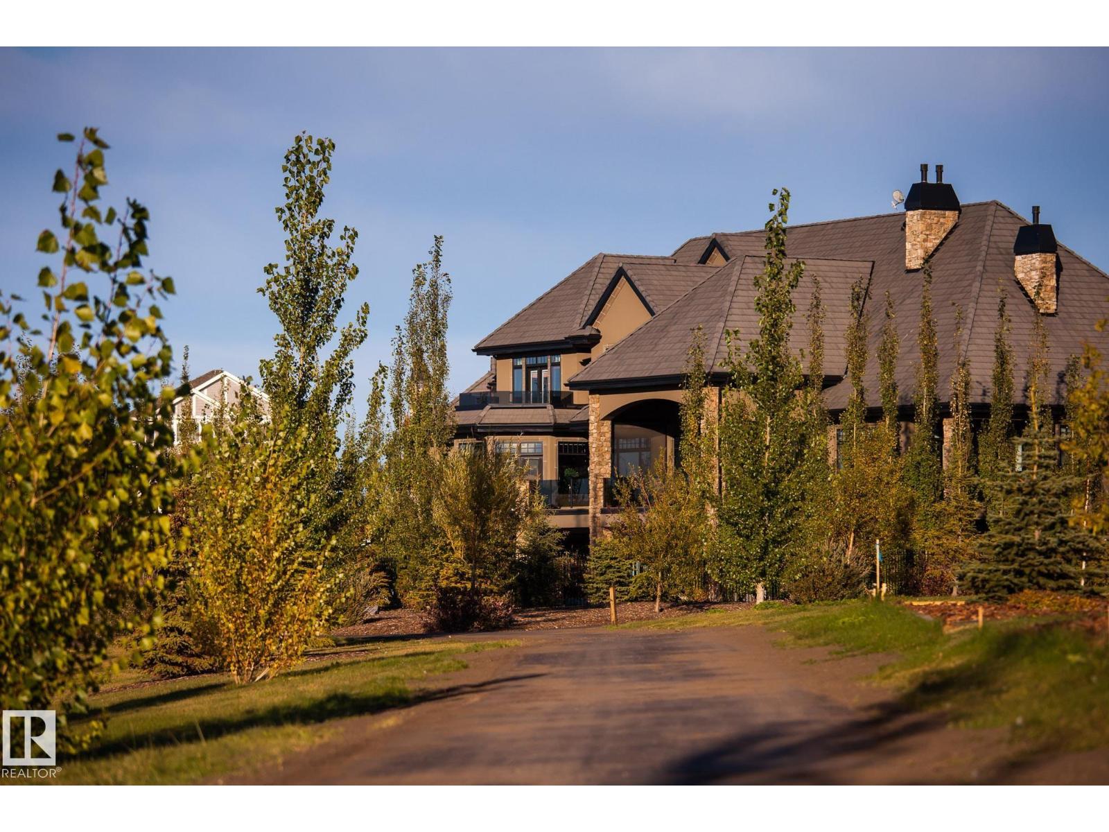 1077 GENESIS LAKE BV, Stony Plain