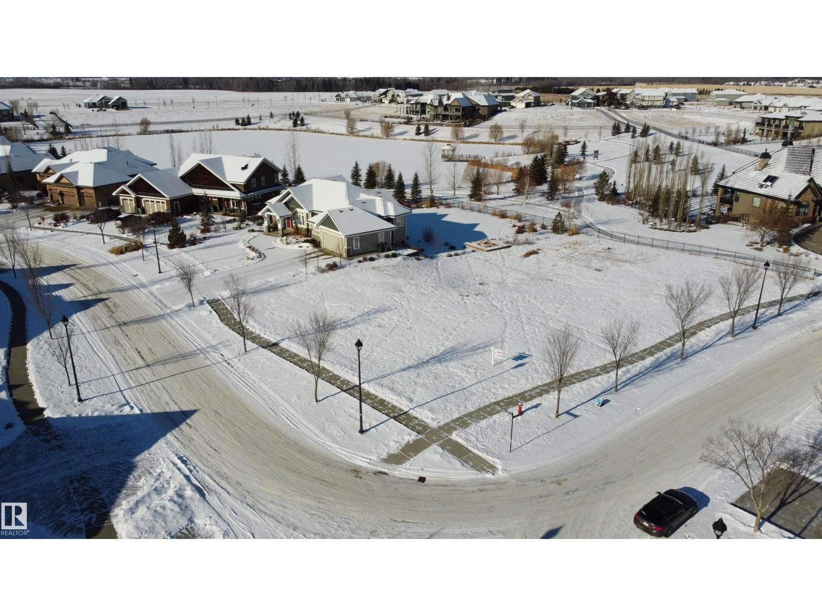 1077 GENESIS LAKE BV, Stony Plain