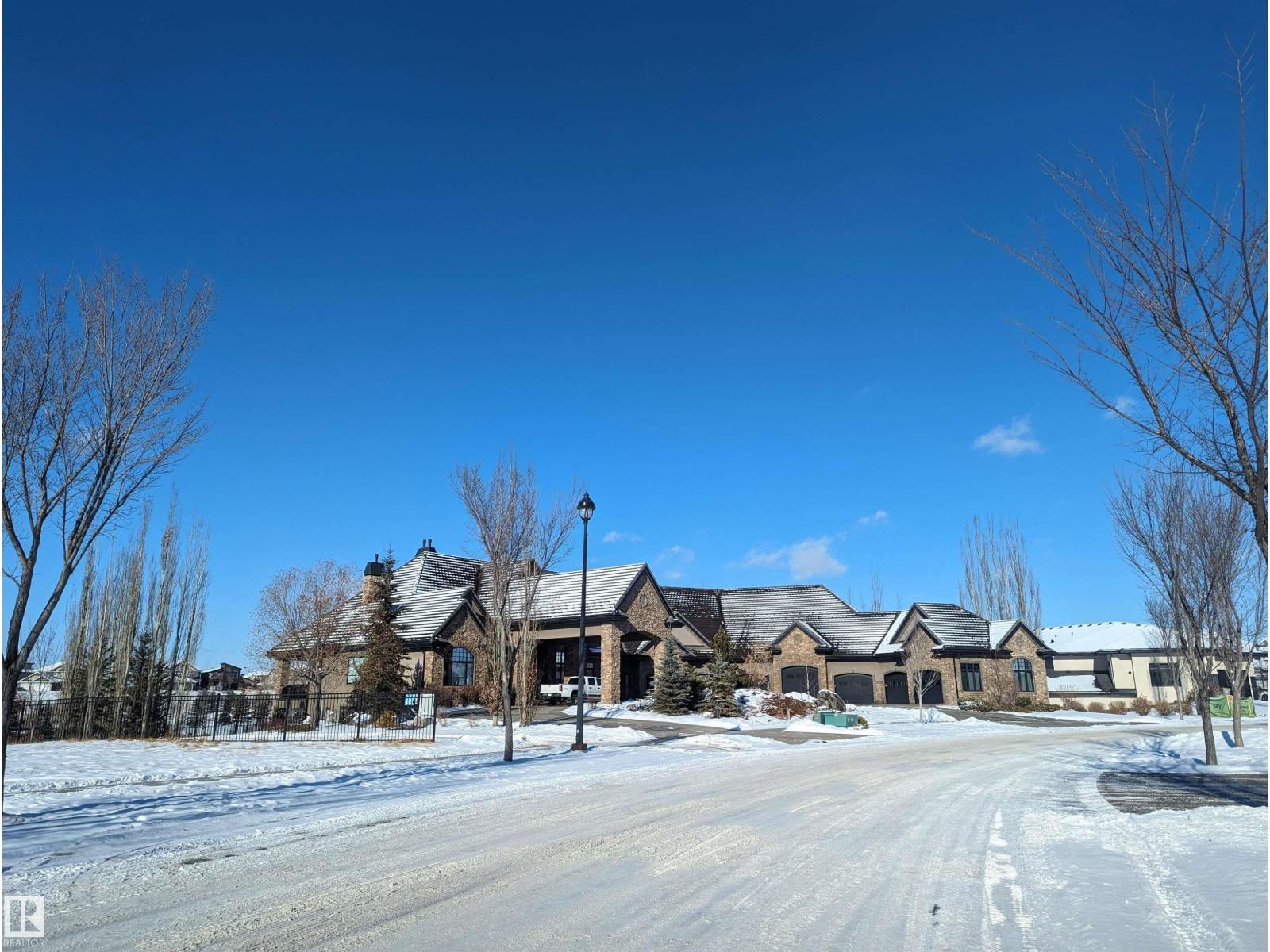 1077 GENESIS LAKE BV, Stony Plain