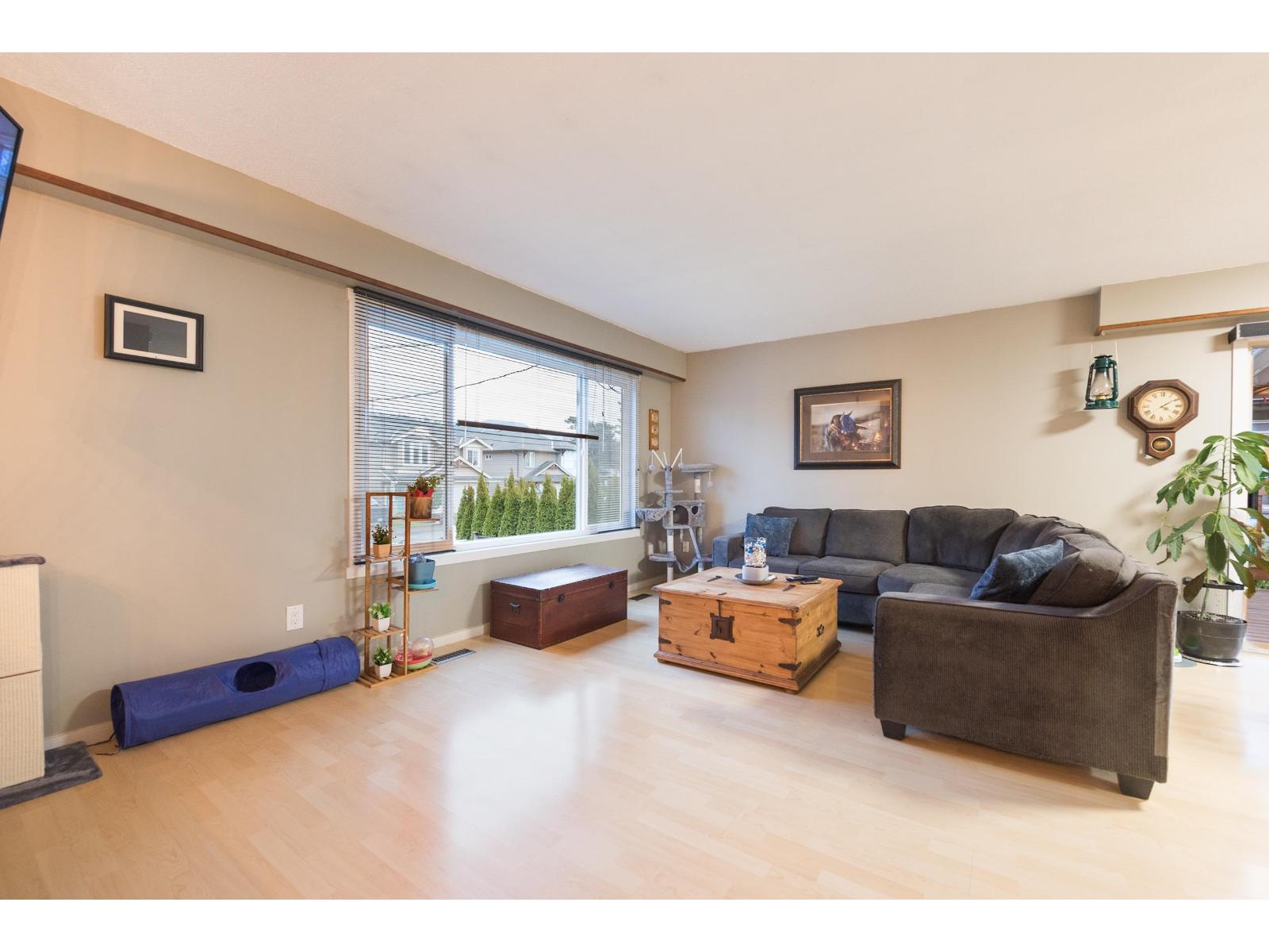 10283 KENT ROAD, Fairfield Island, Chilliwack