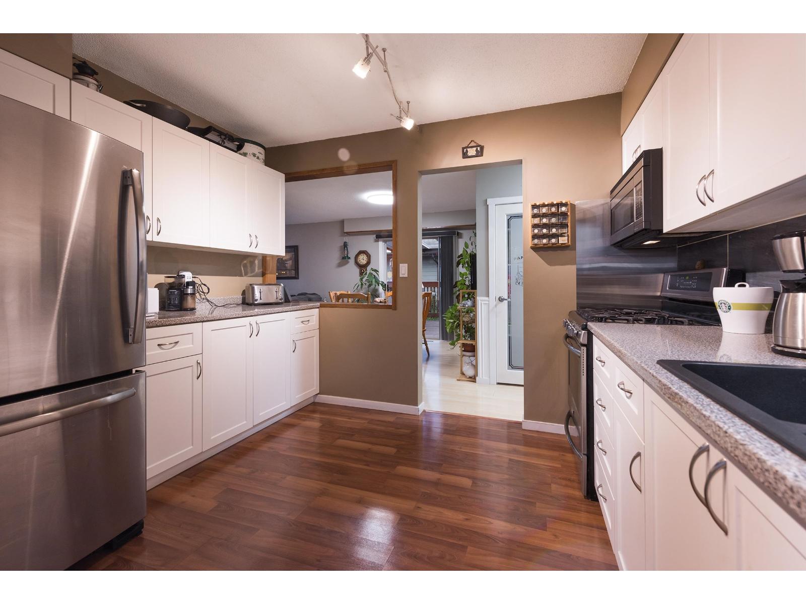 10283 KENT ROAD, Fairfield Island, Chilliwack