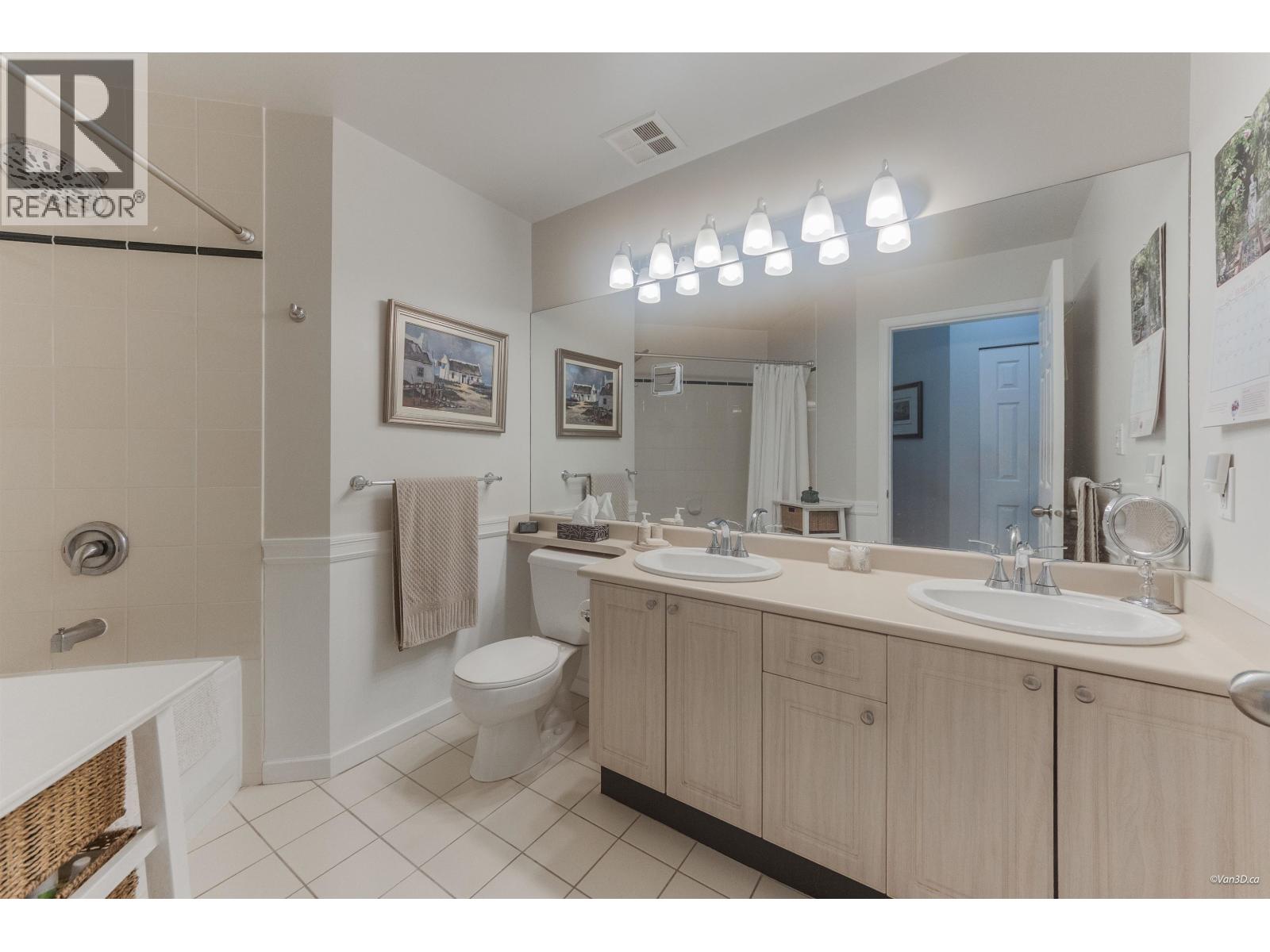 116 3600 WINDCREST DRIVE, North Vancouver