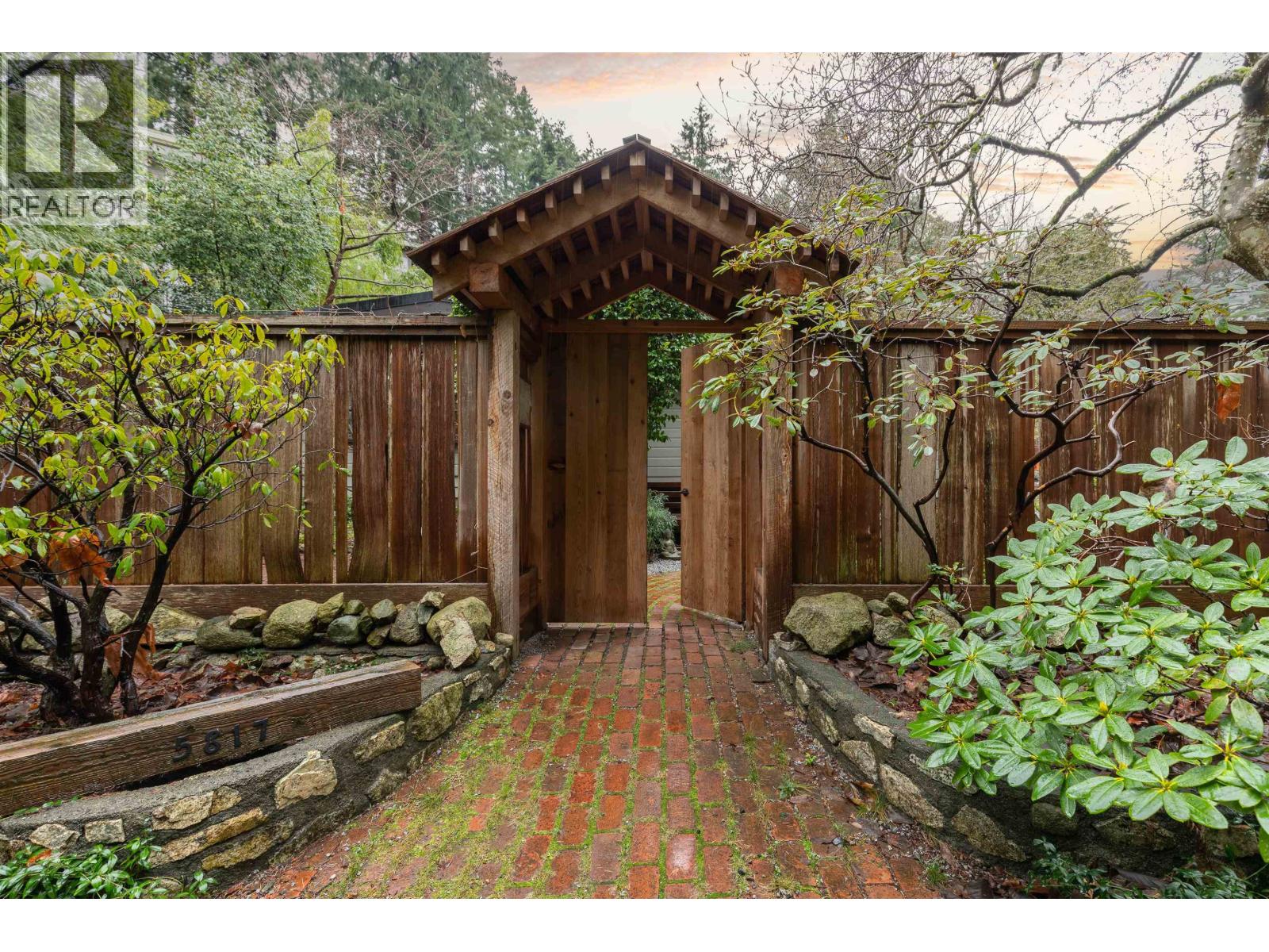 5817 EAGLE ISLAND, West Vancouver