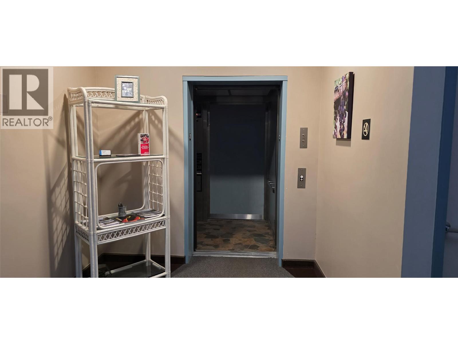 201 8509 Main Street, Osoyoos