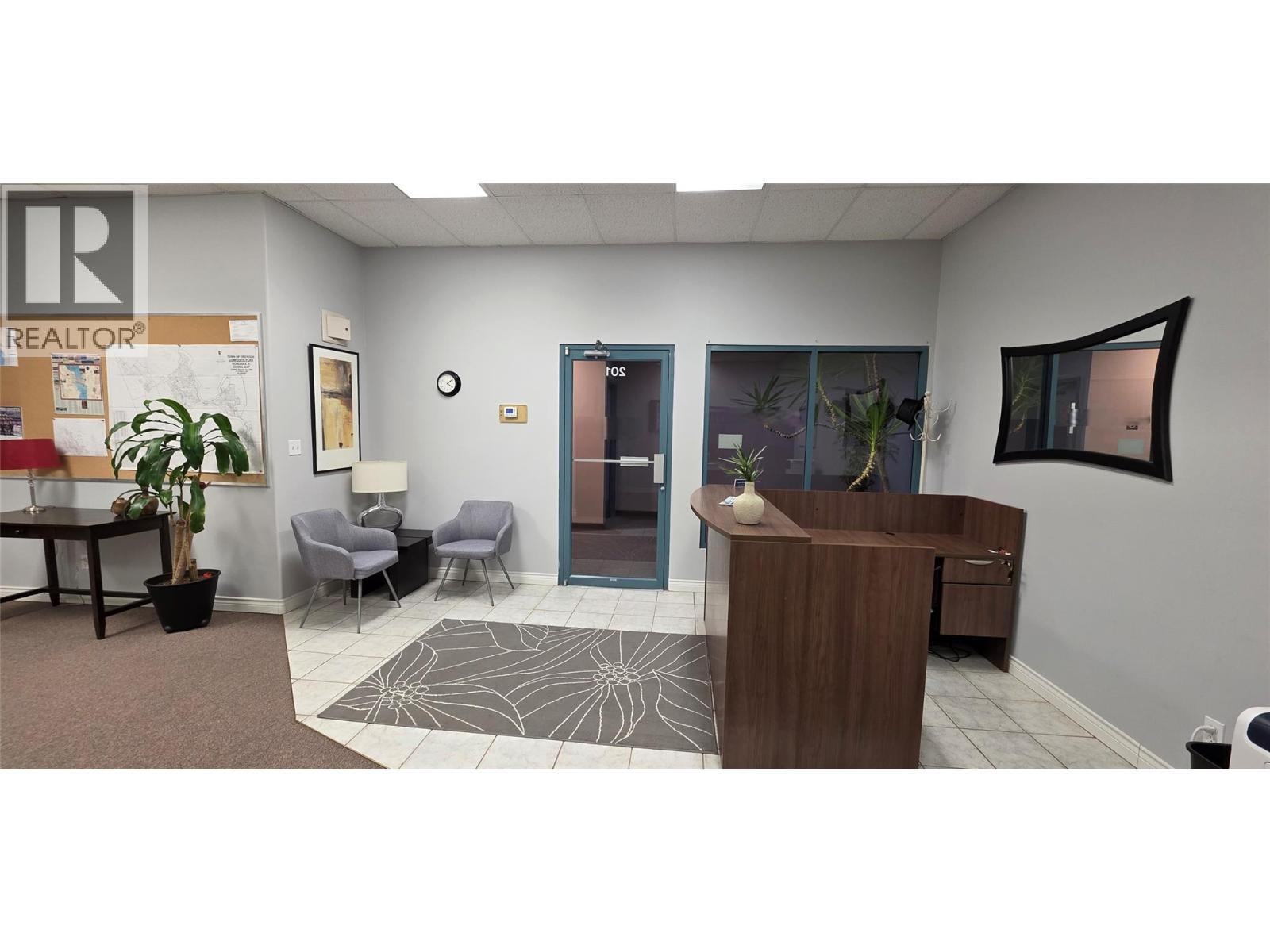 201 8509 Main Street, Osoyoos