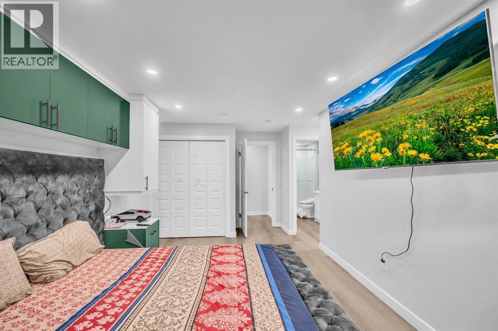 Single Family House for Sale in  Savanna Way NE Saddle Ridge Calgary 