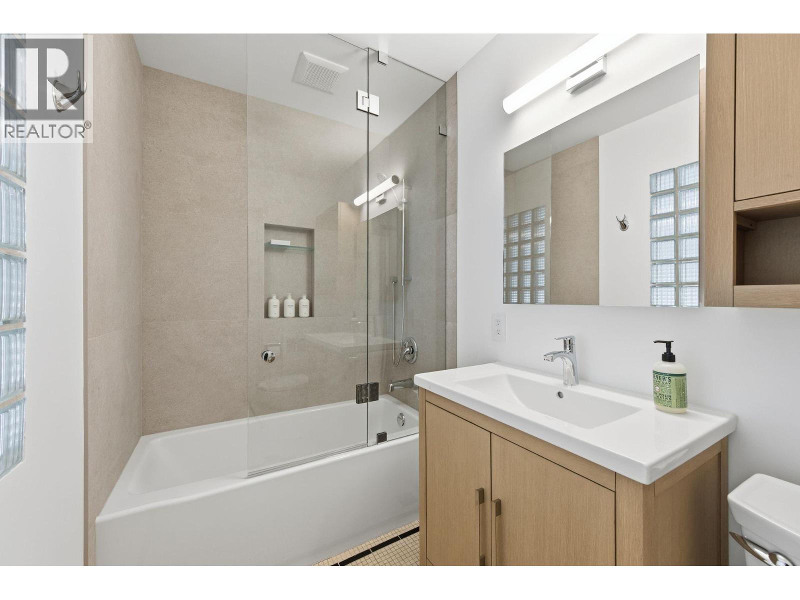 PH 1480 ARBUTUS STREET, Vancouver