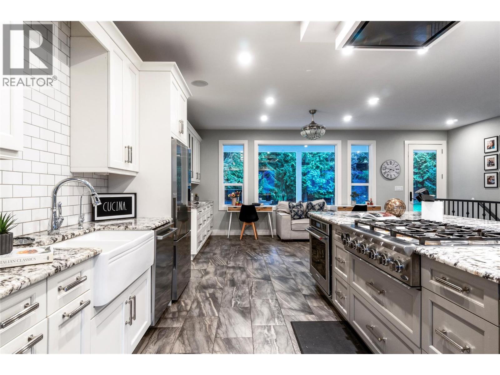  2030 Canoe Beach Drive Northeast, Salmon Arm