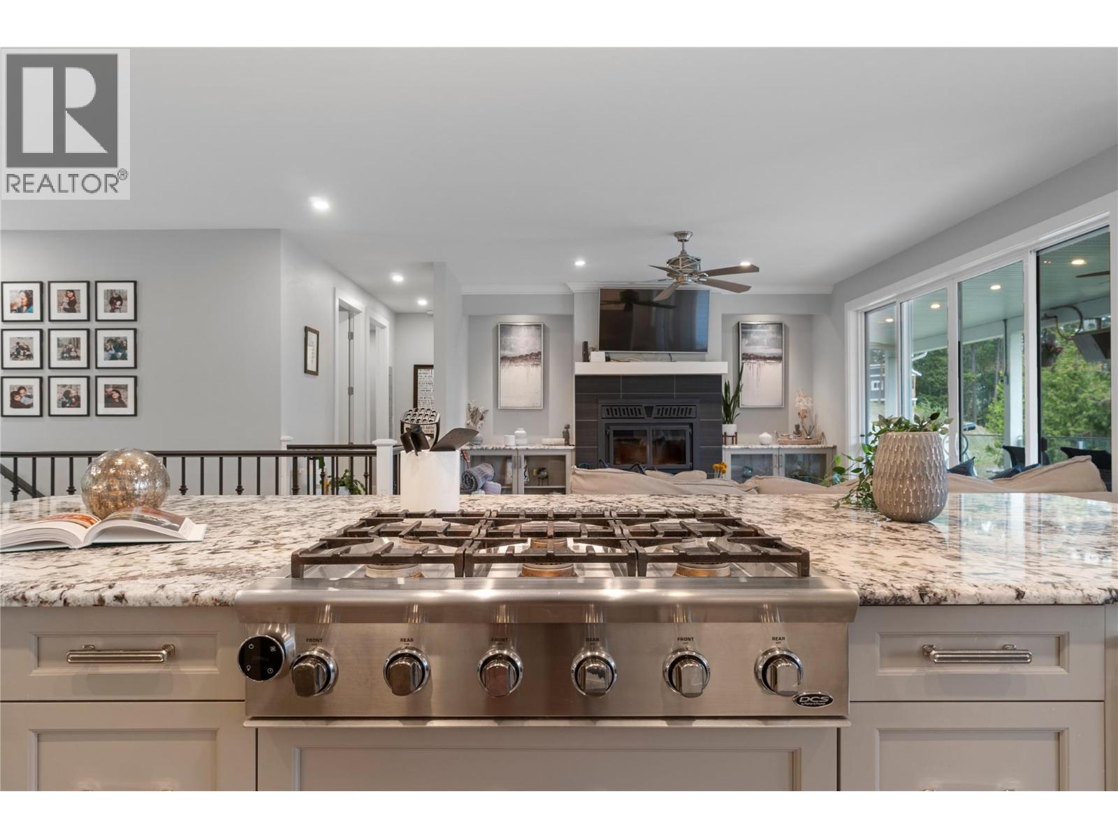  2030 Canoe Beach Drive Northeast, Salmon Arm