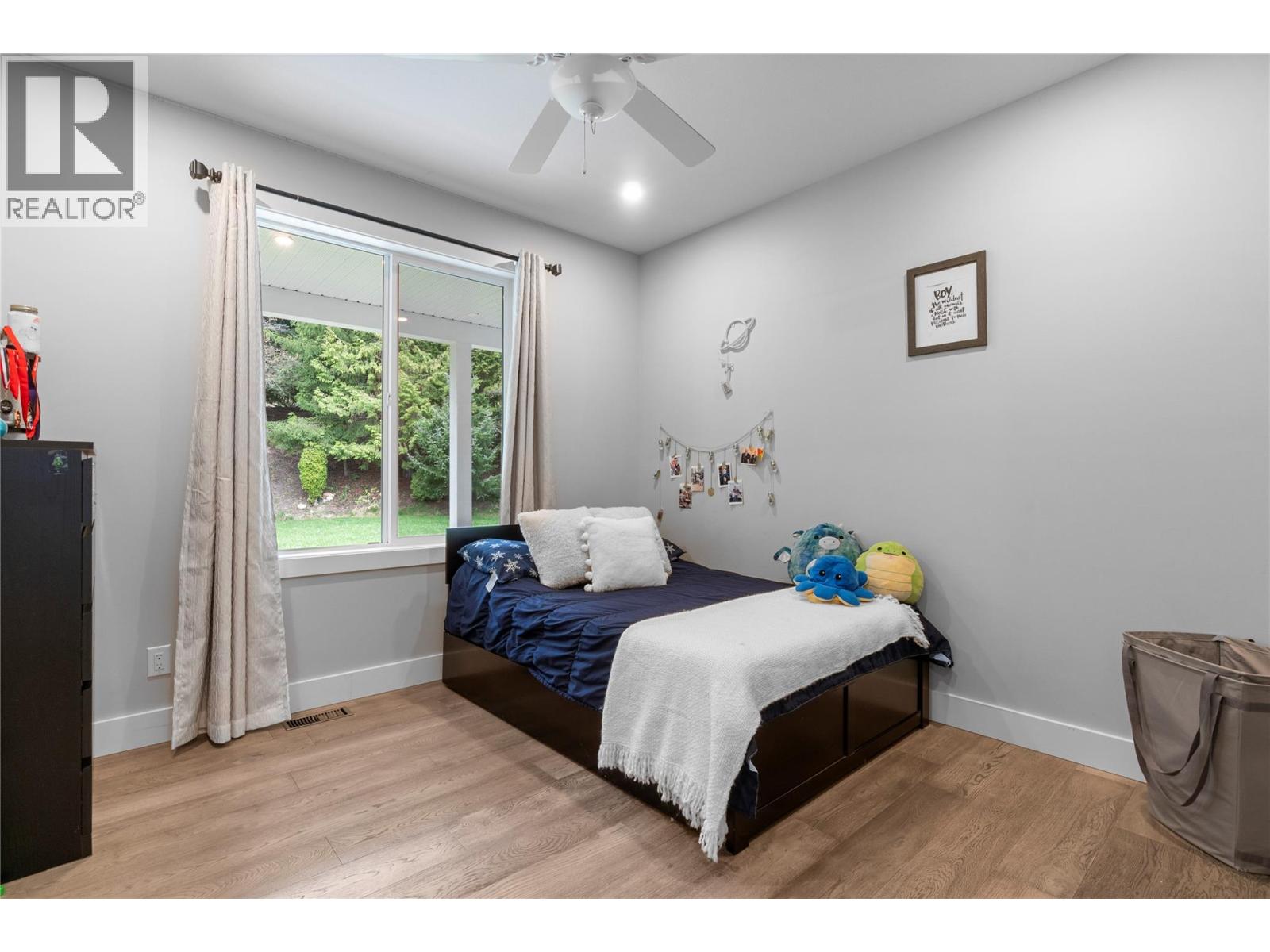  2030 Canoe Beach Drive Northeast, Salmon Arm