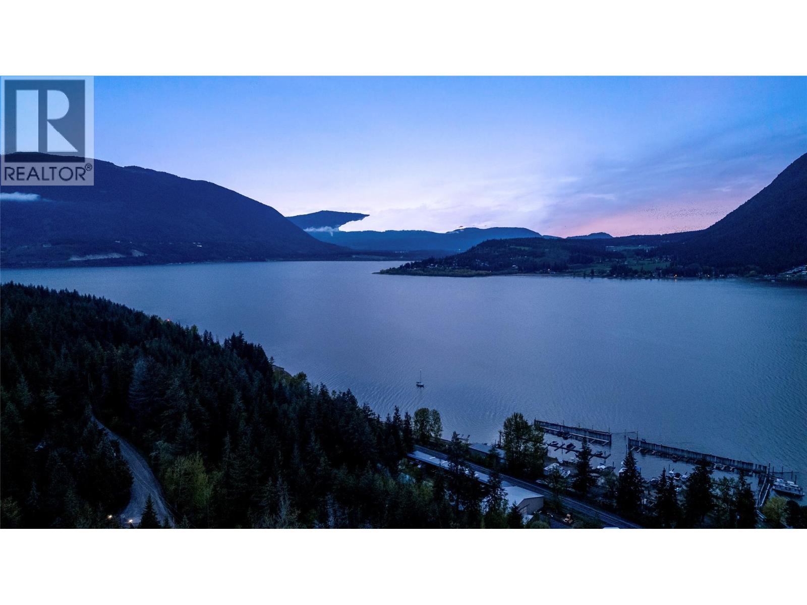  2030 Canoe Beach Drive Northeast, Salmon Arm