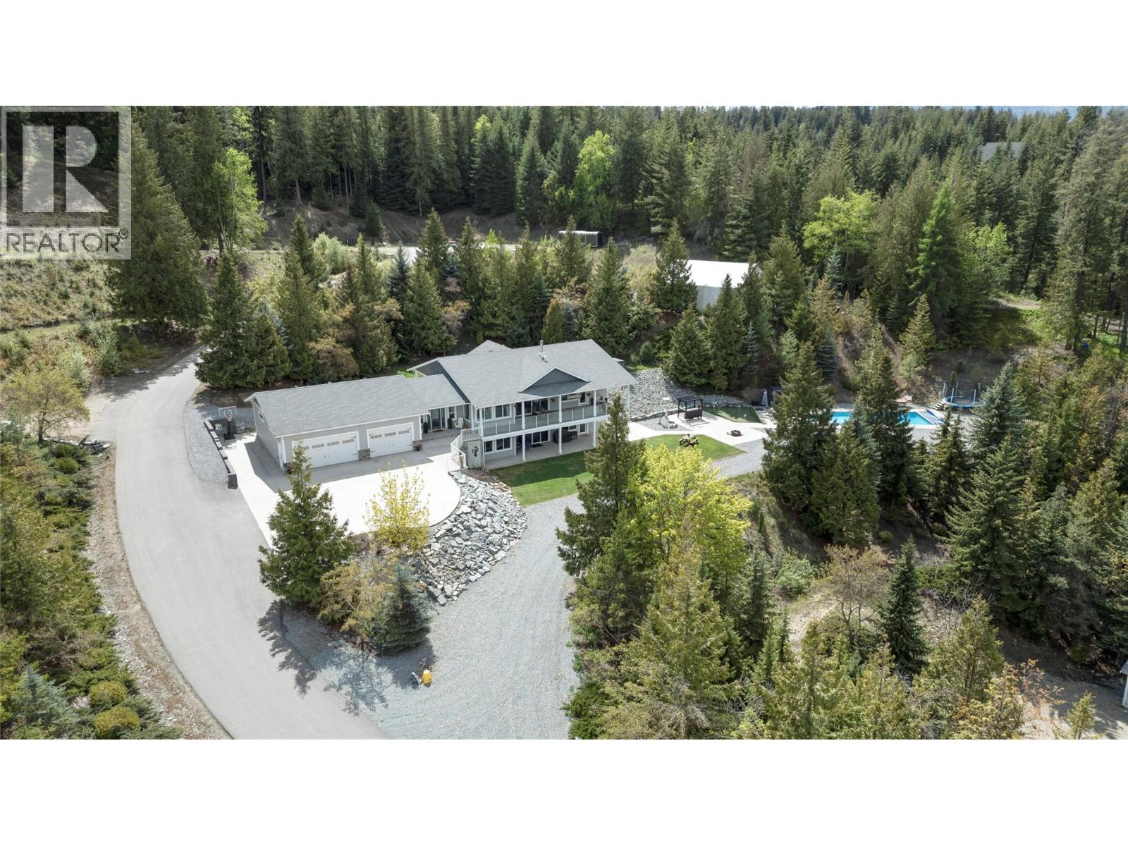  2030 Canoe Beach Drive Northeast, Salmon Arm