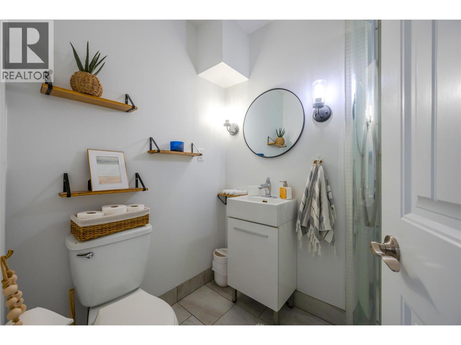 200 Twin Lakes Road, Kaleden