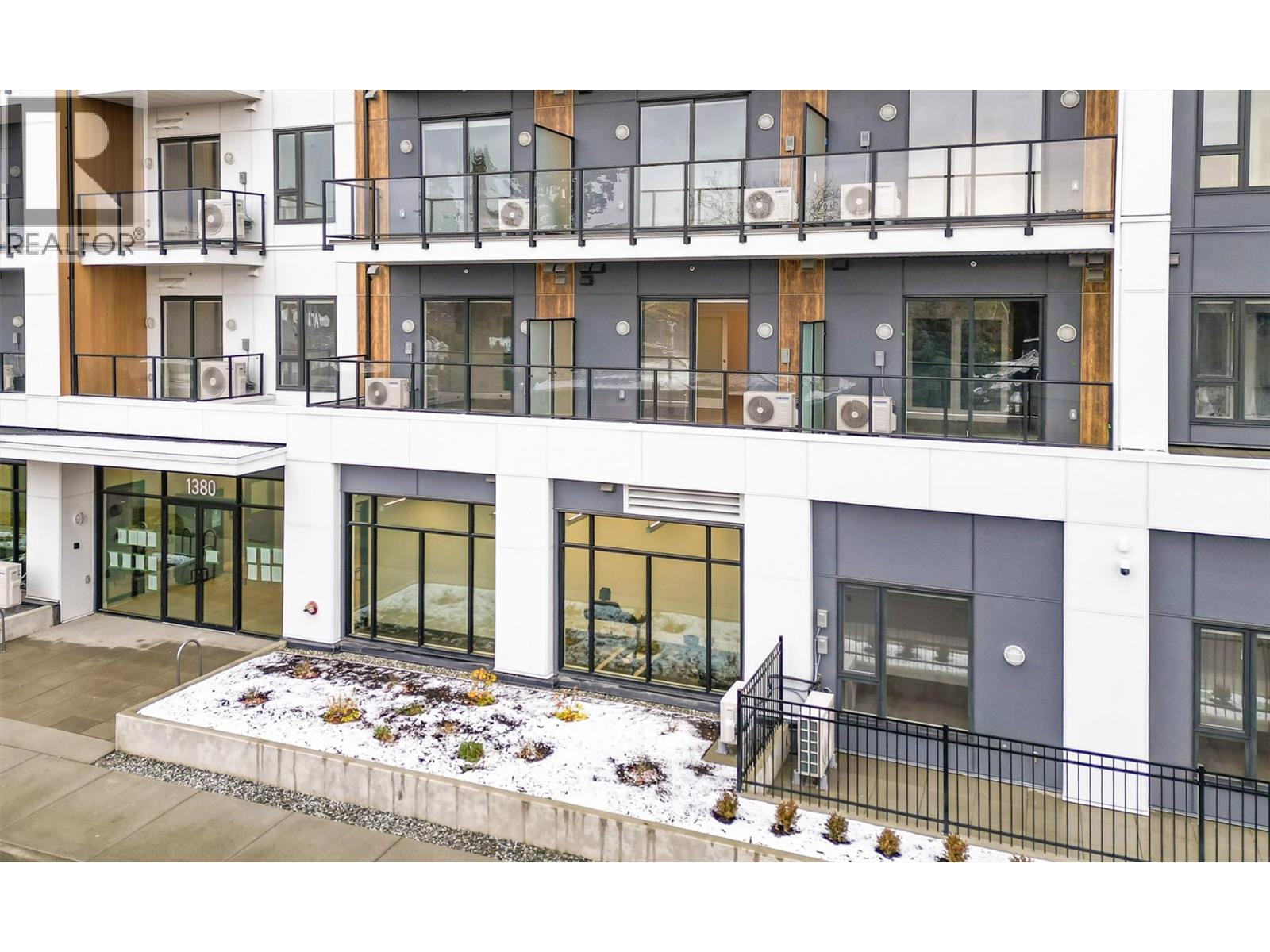 203 1380 Pridham Avenue, Kelowna