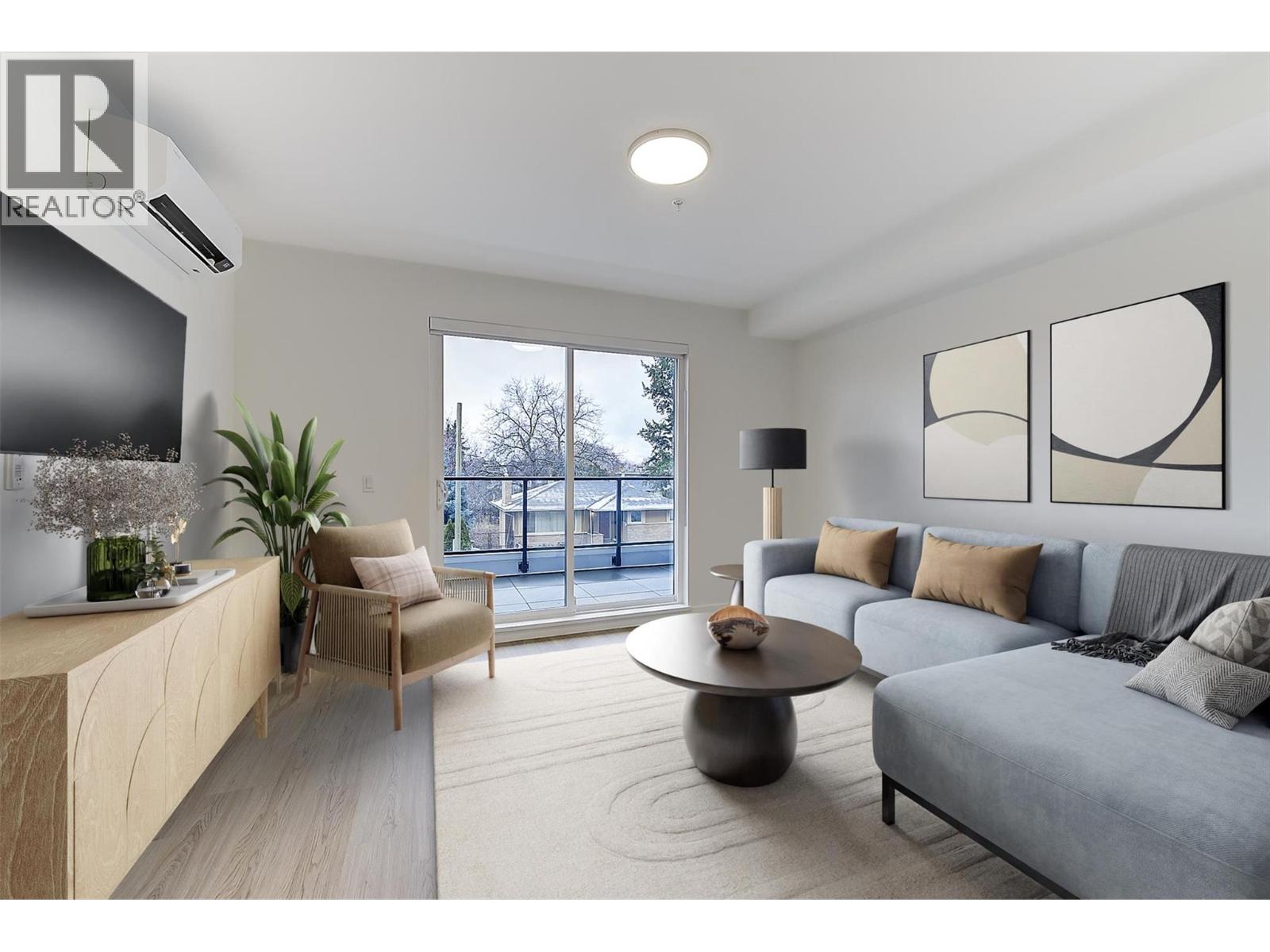 203 1380 Pridham Avenue, Kelowna