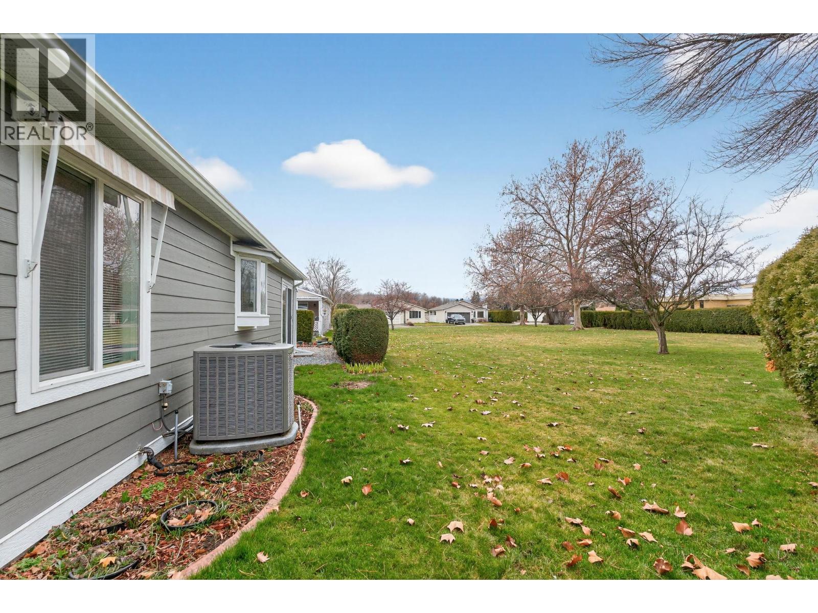 495 1255 Raymer Avenue, Kelowna