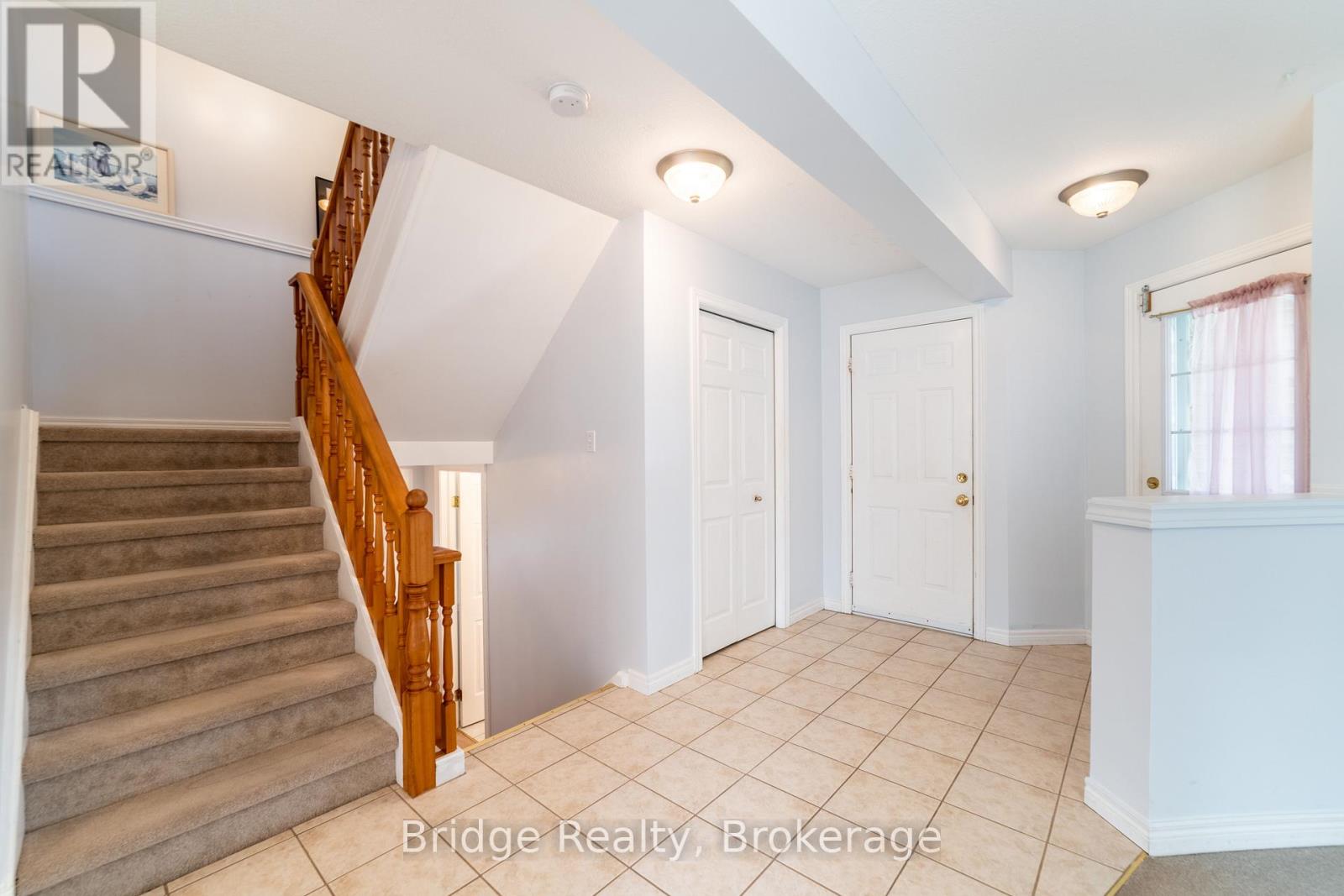 551 ONTARIO STREET - Photo 5 of 50, Woodstock (Woodstock - South), Ontario