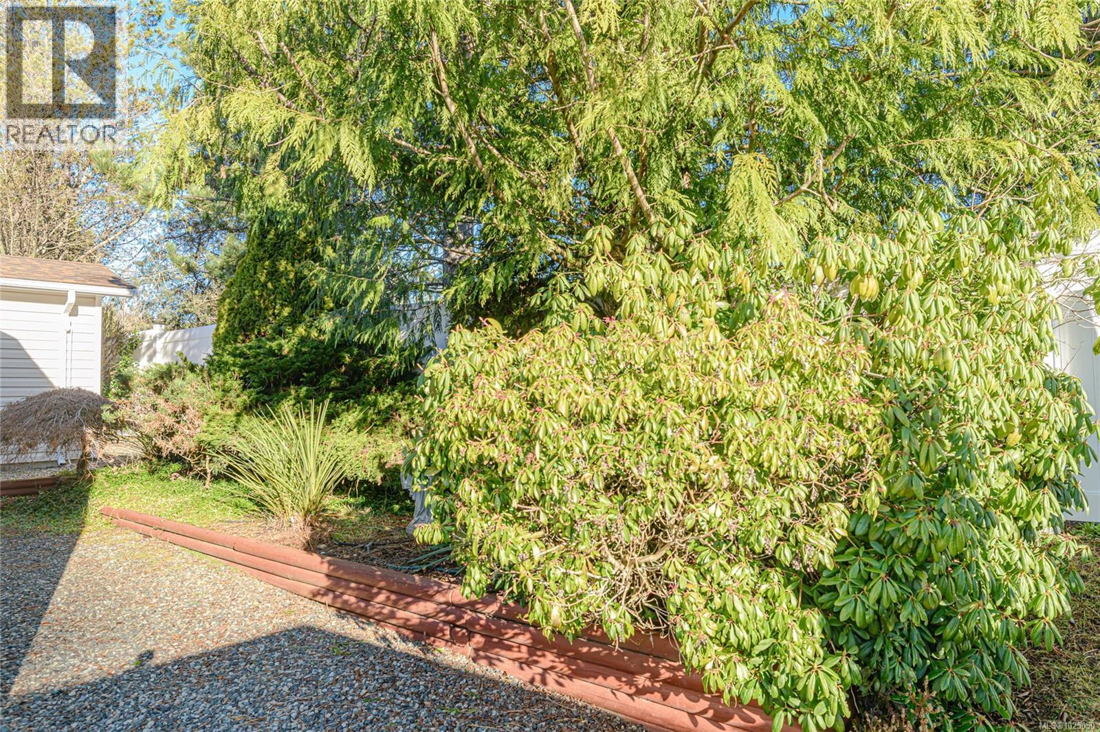 #1 7109 WEST COAST RD - 35