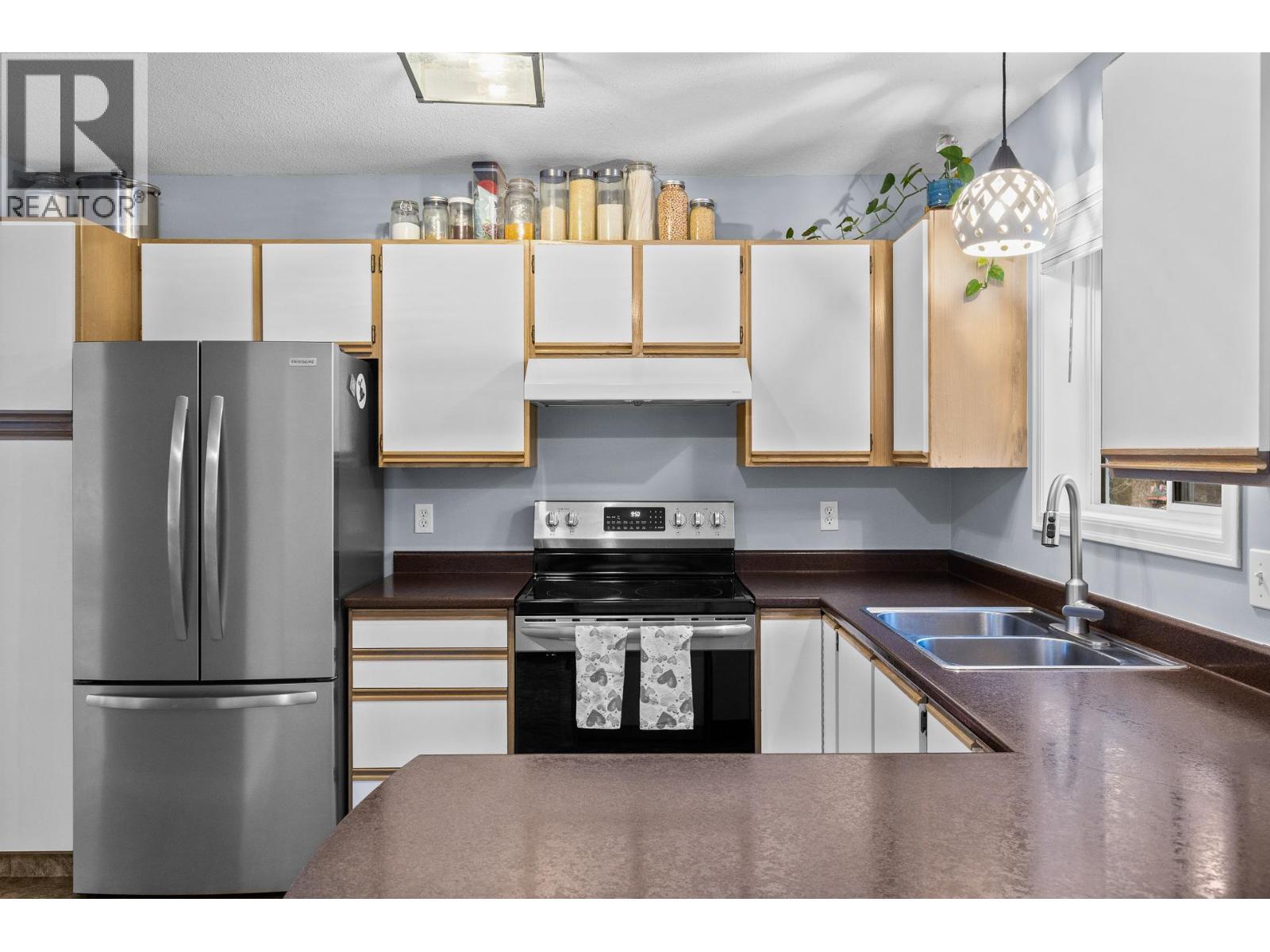 3536 Ashley Court, West Kelowna