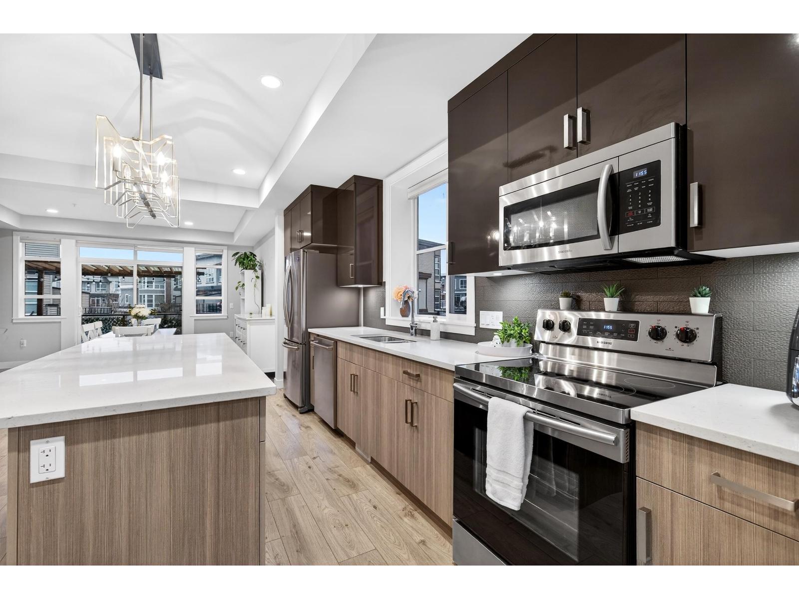 51 8413 MIDTOWN WAY, Chilliwack Proper South, Chilliwack