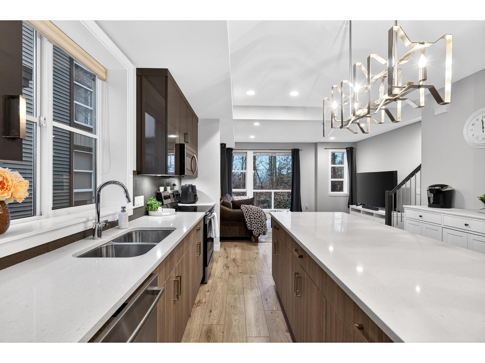 51 8413 MIDTOWN WAY, Chilliwack Proper South, Chilliwack