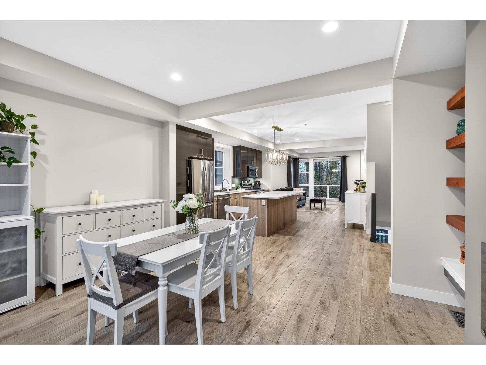 51 8413 MIDTOWN WAY, Chilliwack Proper South, Chilliwack