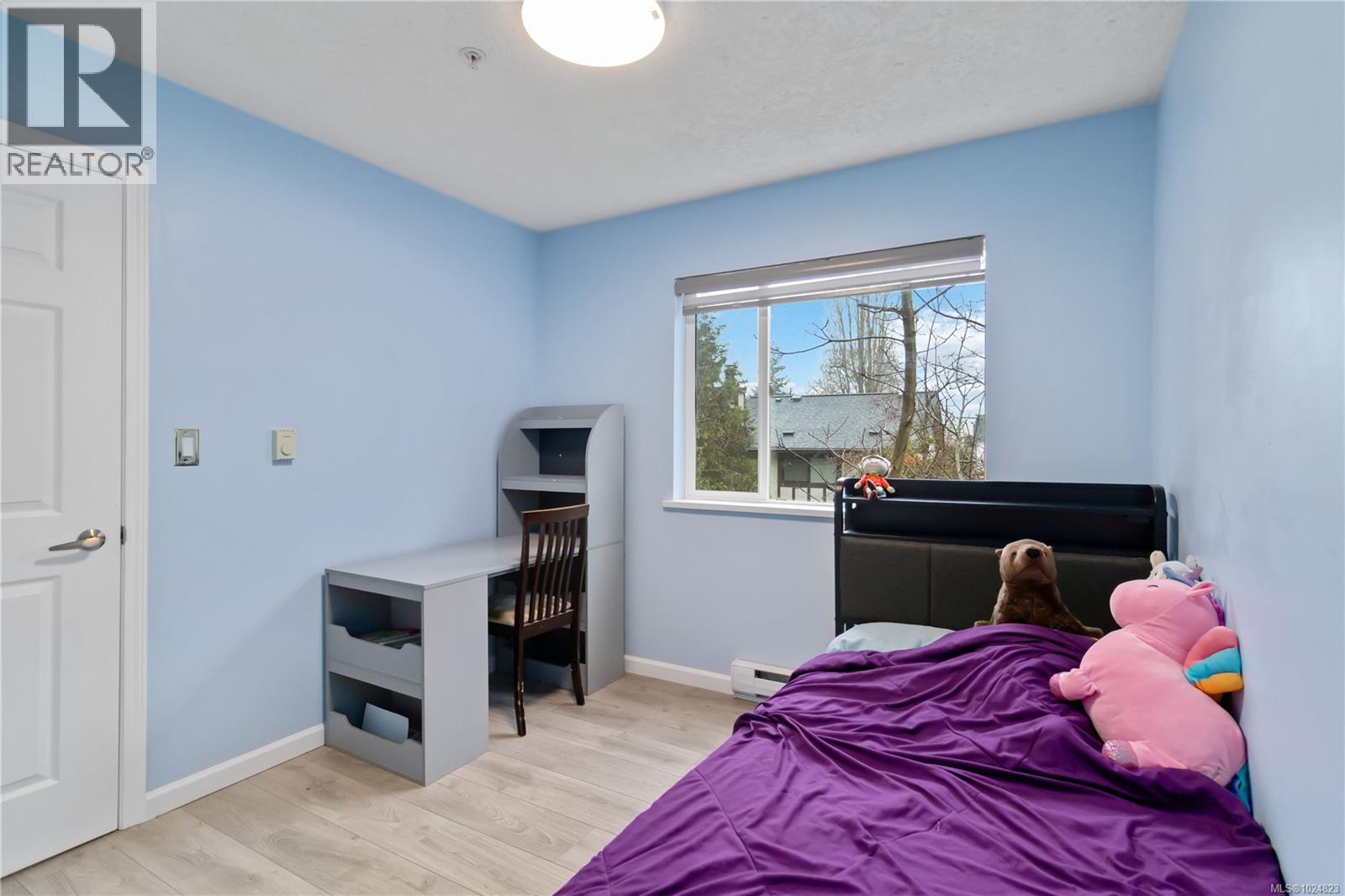 208 383 Wale Rd, Colwood