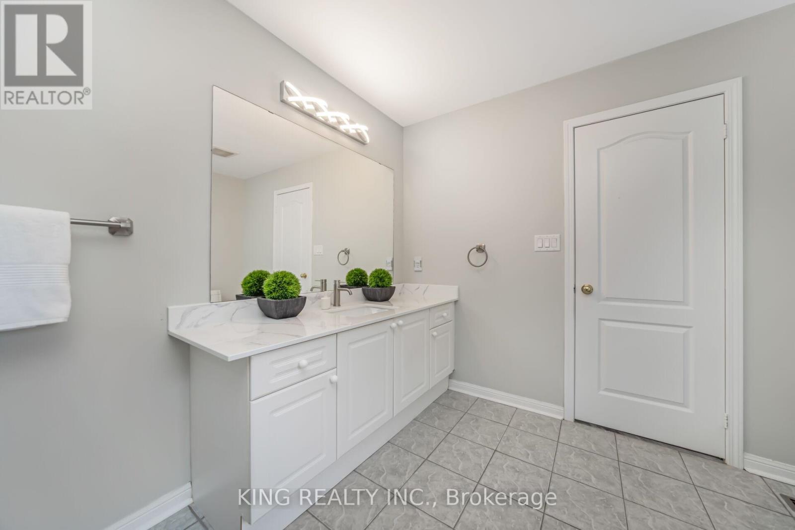 23 HIMALAYA STREET - 25