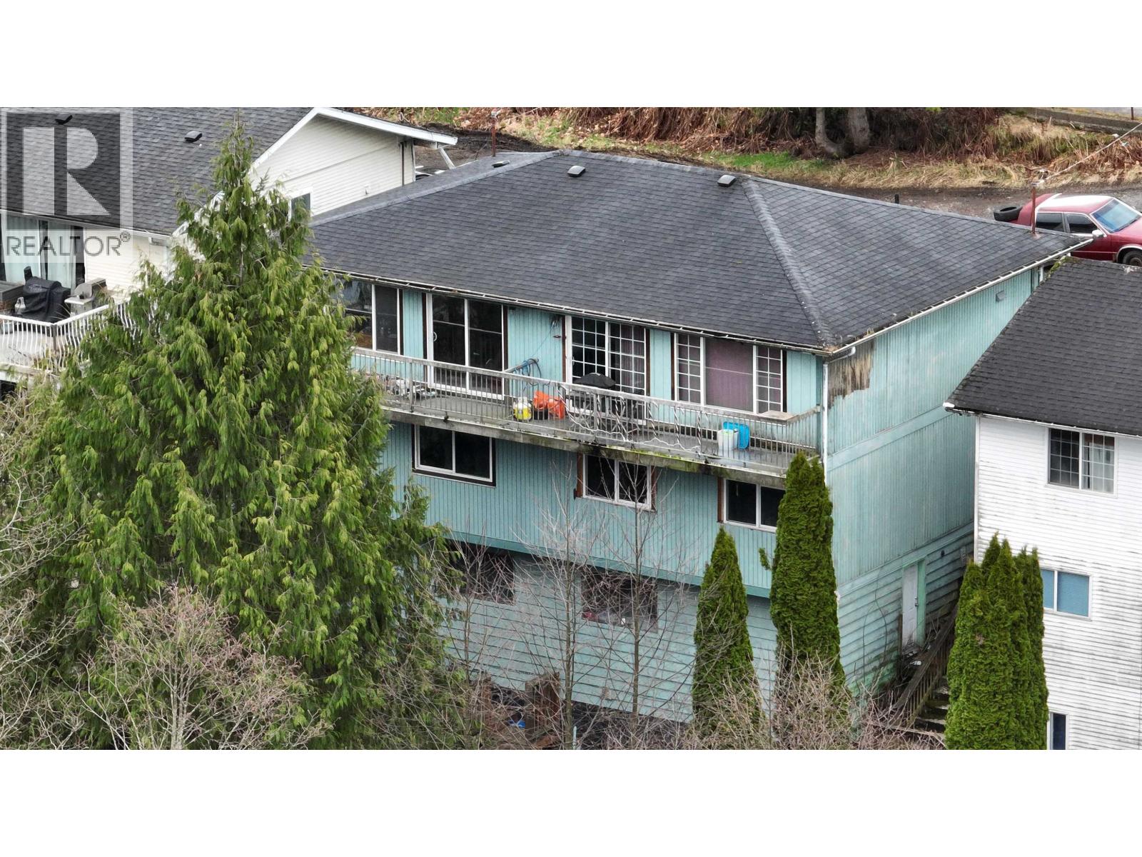 133-135 E 4TH AVENUE - Photo 2 of 14, Prince Rupert, British Columbia