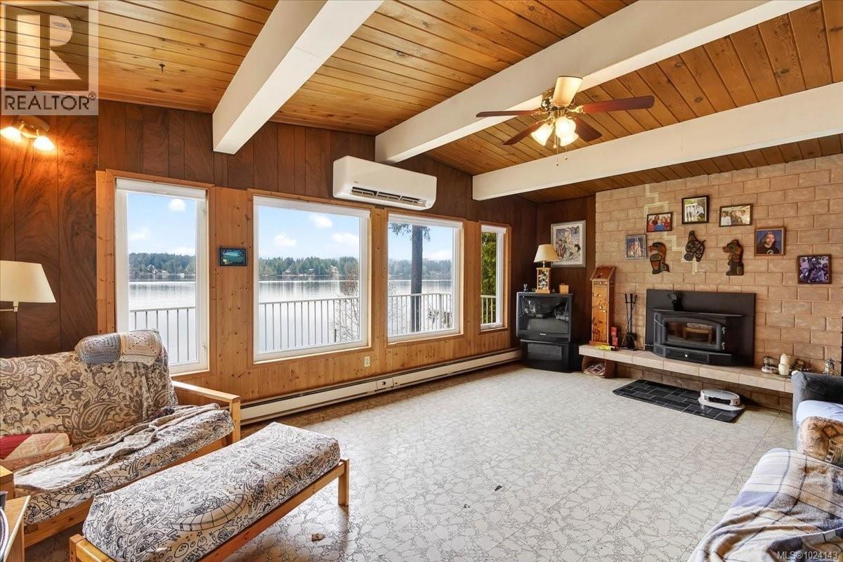 10258 STIRLING ARM CRES - 12