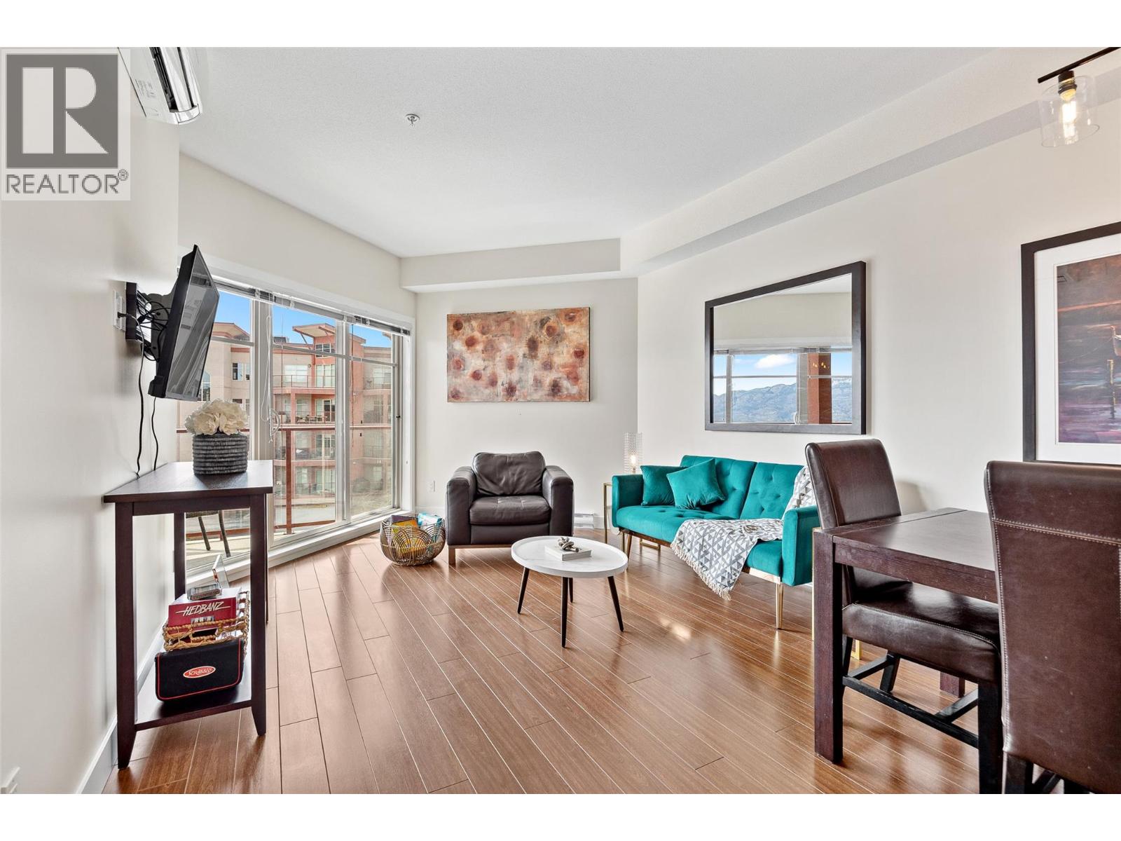 411 3211 Skyview Lane, West Kelowna