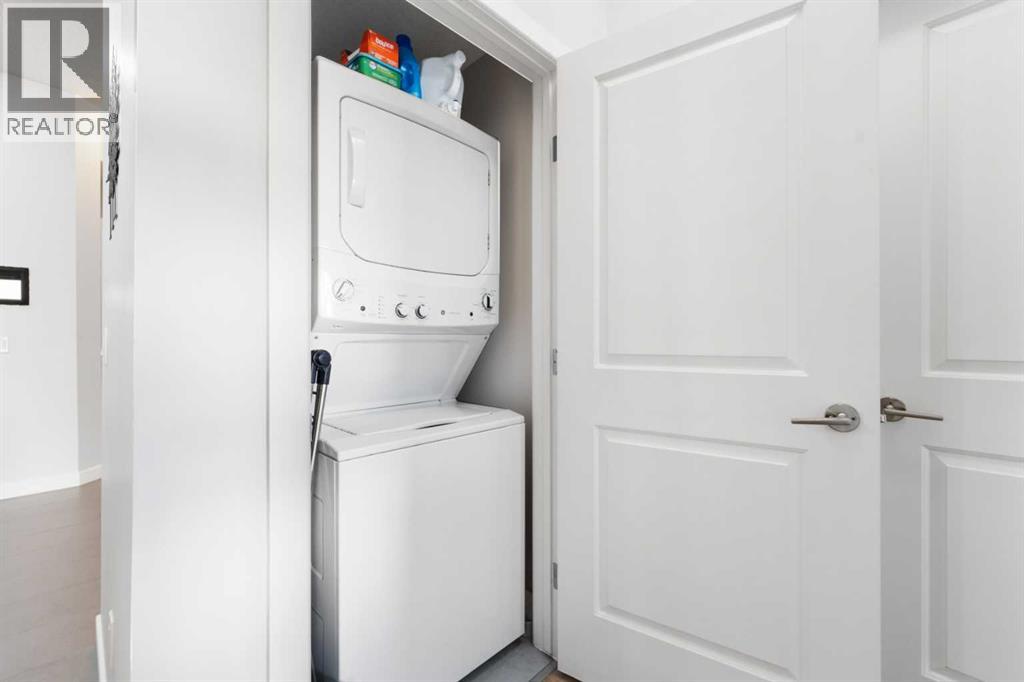 Single Family House for Sale in    Avenue NE Renfrew Calgary 