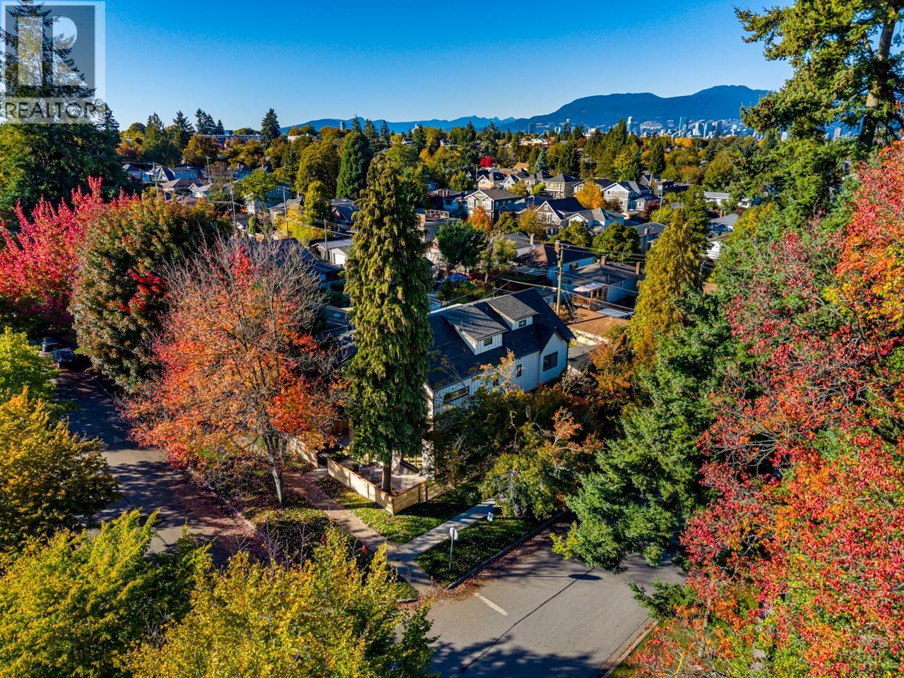 487 E 31 AVENUE, Vancouver