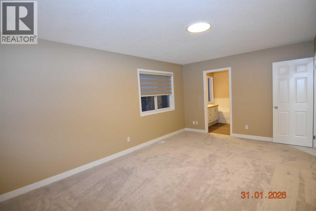 Single Family House for Sale in  Somerglen Way SW Somerset Calgary 