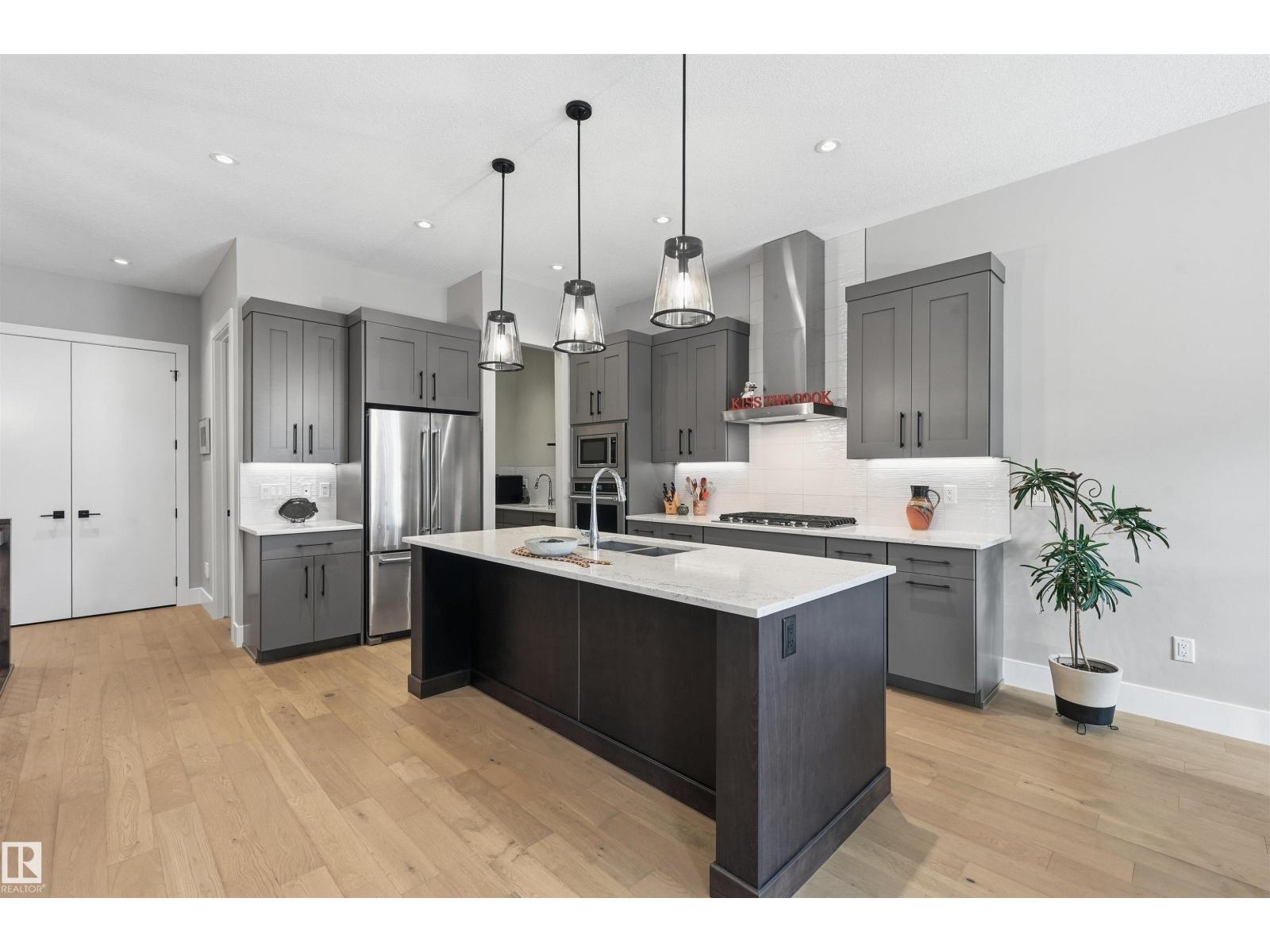 4605 KNIGHT PT SW, Edmonton