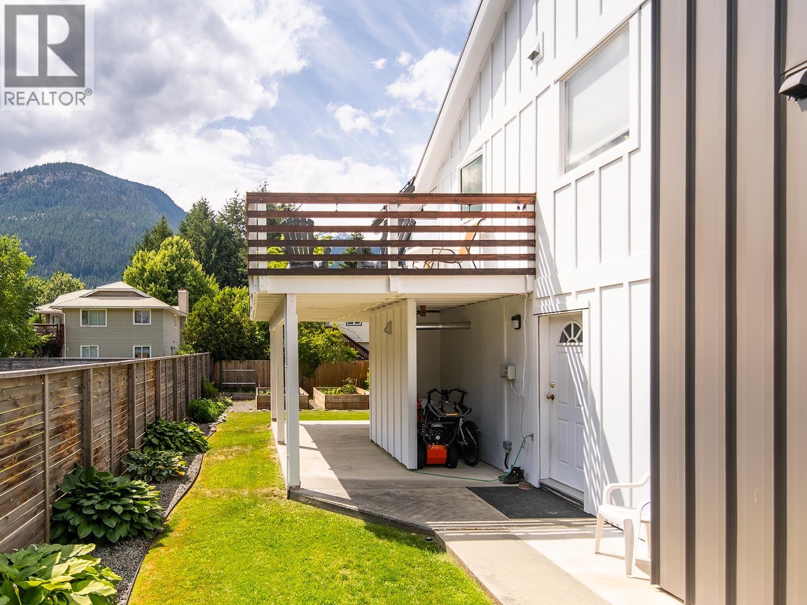 7403 HARROW ROAD, Pemberton